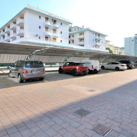 Condominio Malta Bibione Exterior foto